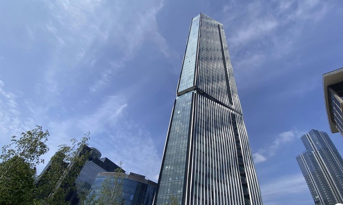 Isle of Dogs Apartment | 56th Amory Tower - Skyline Residence