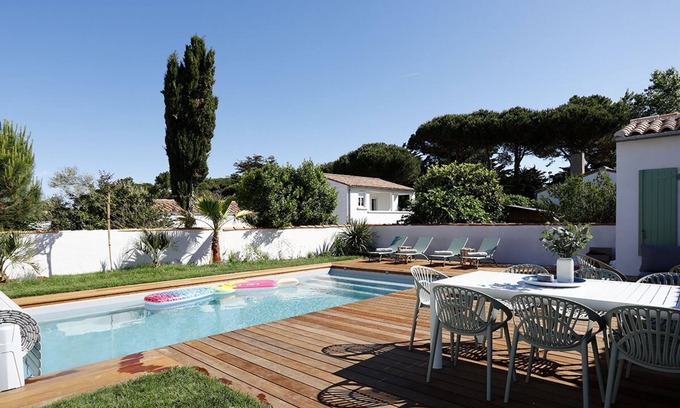 Le Bois-Plage-en-Re Villa | 5min walk from the ocean, Villa Odette, Beach wood, swimming pool