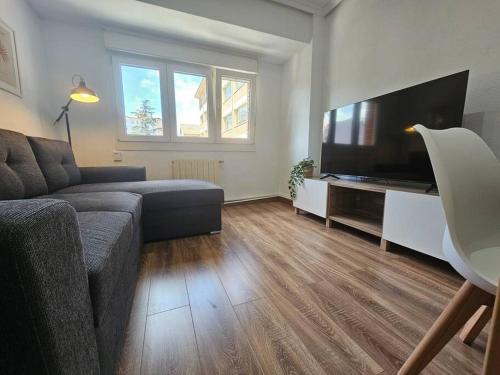 La Corredoria y Ventanielles Apartment | 643A Moderno apartamento 3 dormitorios