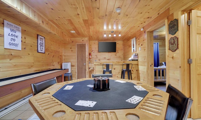 Hickory Hills House | 6BR Cabin w/Fire Pit, Game Room & Basketball