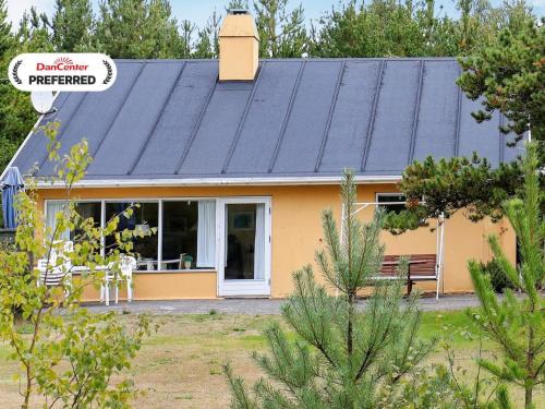 Strandby House | 7 person holiday home in Jerup