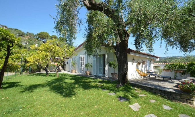 Imperia House | 70 m² House ∙ 1 bedroom ∙ 3 guests