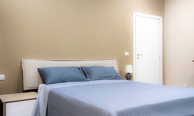 Reggio Calabria Apartment | 76 Avenue Suites 2 BedRoom - Very Close to Downtown