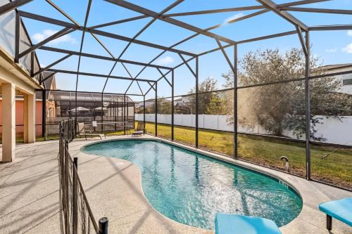 Seasons House | 765 Beautiful Vacation Home With Private Pool, And Much More!