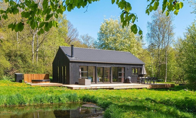 Femmøller House | 8 person holiday home in Ebeltoft