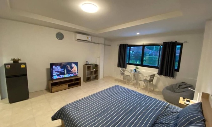 Kathu Apartment | 84 Bar ve Konuk Evimiz