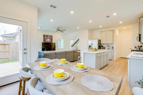 Hockley House | 9 Mi to Oil Ranch Family-Friendly Home with Yard