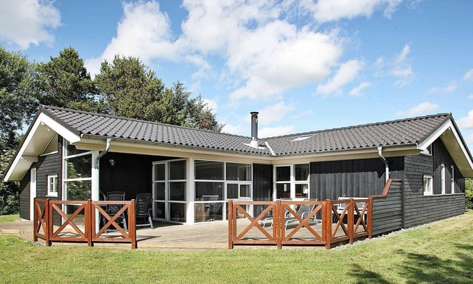 Lonstrup House | 9 person holiday home in Hjørring