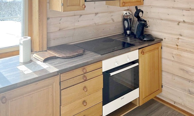 Volda House | 9 person holiday home in Austefjorden