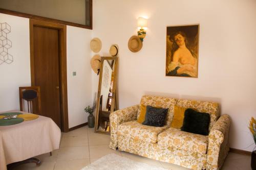 Old City Apartment | 9 Stylish Suite in Unirii Square