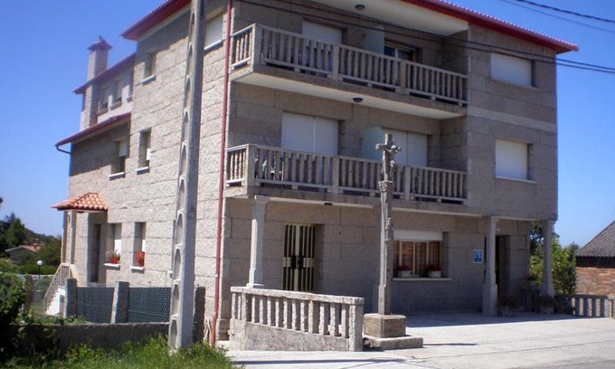 Noalla House | A Casa De Amparo