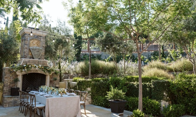 Danville House | A charming carriage home on a private estate