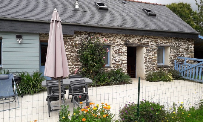 Plonevez-du-Faou Cottage | A country cottage "Ti Gwen"