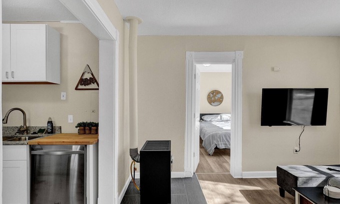 Central Colorado Springs Apartment | A Home Base for your Journey