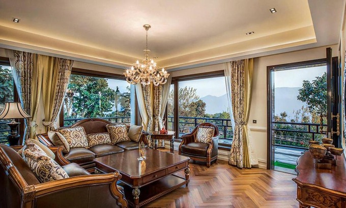 Haridwar Villa | A Majestic Luxurious Rajasi Villa Overlooking The Ganges and Rishikesh Valley