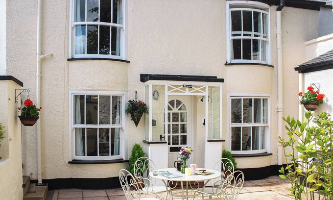 Shaldon Cottage | A peaceful retreat, perfect to re-charge.