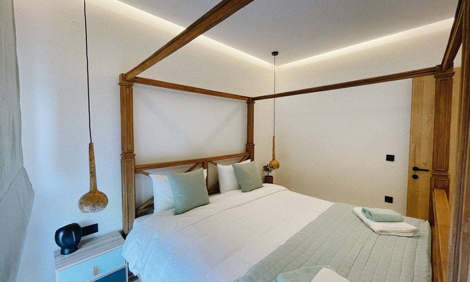 Platanias Town Apartment | A peaceful riverside oasis surrounded by orange and avocado fields