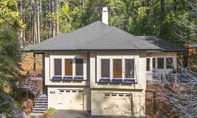 Twain Harte Cabin | A Piece of Our Harte Retreat/Modern Multi-Family Getaway