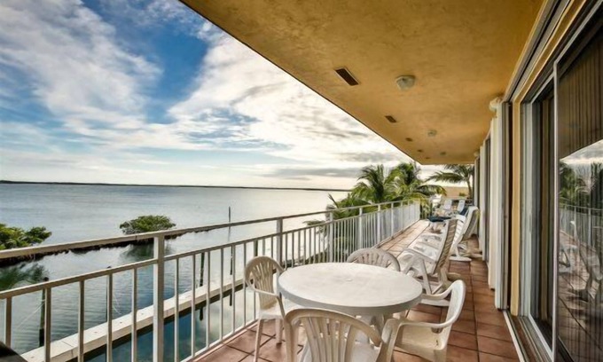 Islamorada House | A Pirates Great Escape ~ 3bed/2baths Ocean View B