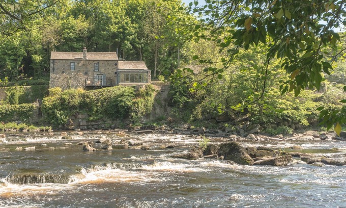 Barnard Castle Cottage | A private Dales cottage with fabulous waterfall view in lovely Barnard Castle