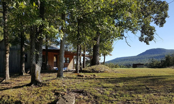 Saint Joe Cabin | A secluded cabin on the Buffalo Nation River with beautiful views and wildlife.