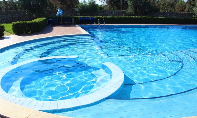 Sannicola Villa | A Soli 5 Minuti dal Mare, Villa con Piscina e Idromassaggio in Tenuta Girasole