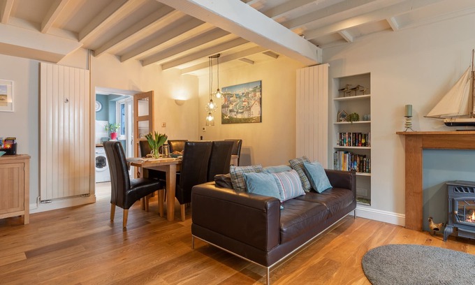 Saundersfoot Cottage | A Stone's Throw - Sea Views, Yards from Beach