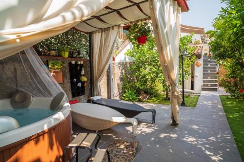 Fiumefreddo di Sicilia Apartment | A Ugghia- I Mori
