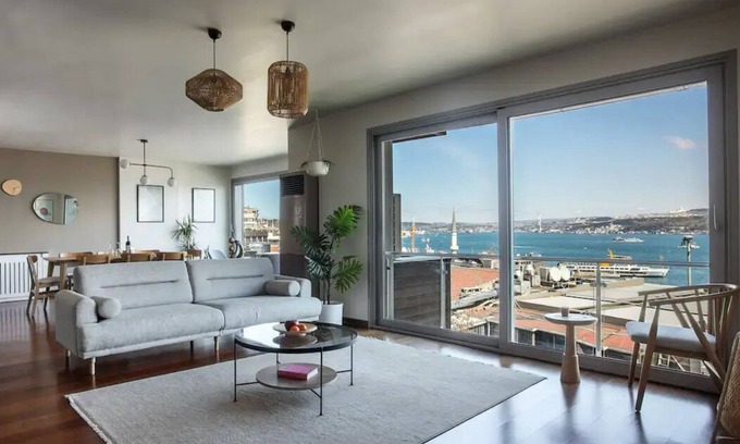 Cihangir Condo | a unique apartment with view on Bosphorus