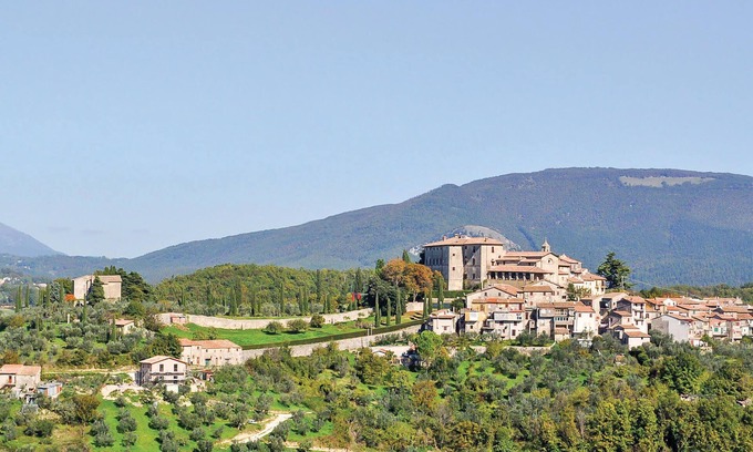 Poggio Nativo House | A vacation home built in 1870 in the Lazio region.