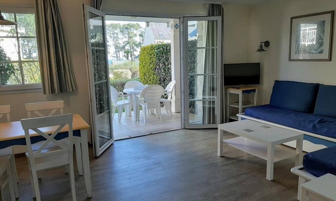 Fouesnant Apartment | A07- Apt PMR 4/5 pers, sea view, beach, swimming pool