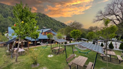 Bolu Bed & Breakfast | Abant Zümrüt Dağ Evi