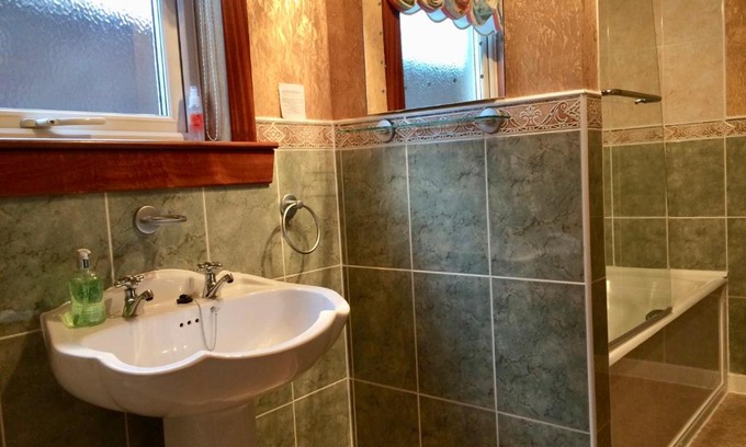 Inverness City Centre House | Abermar Guest House