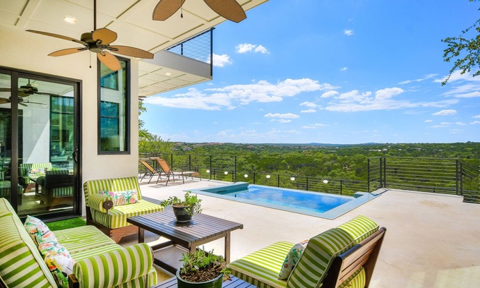 Peyton Brook At Rob Roy House | Above Clifftop I Canyon Views | Modern Design I Plunge Pool I Casita