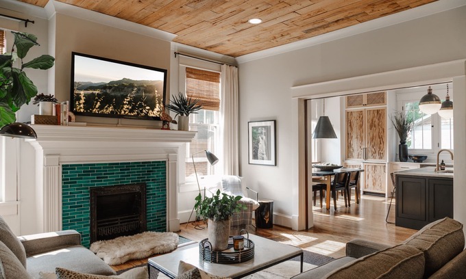 Hillsboro Village House | Above Nashville Chic I 12 South | Newly Remodeled | 11 Beds I Luxury Services