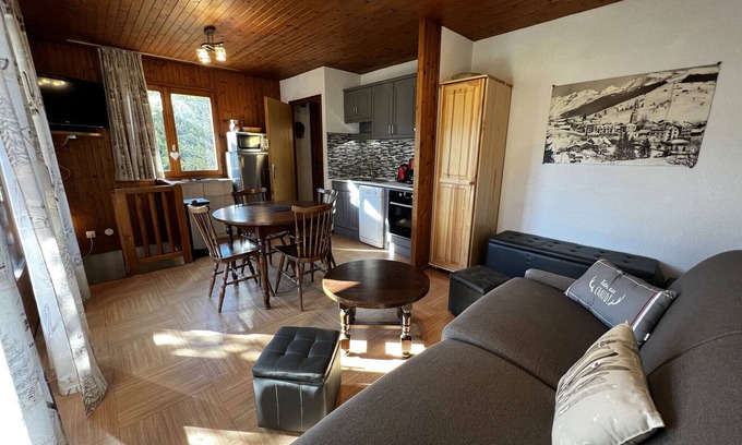 La Clusaz Ski Chalet | Abricot - Flat in chalet for 4 people 3* for 2 people