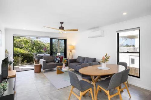 Marcoola House | Absolute Beachfront Marcoola 4BR, Heated Spa