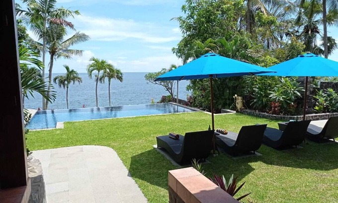 Kubu Villa | Absolute Beachfront, Private 3BR Villa with Pool on 1200m2 of Tropical Land