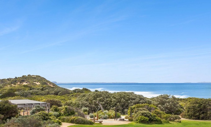 Torquay House | Absolute Beachfront Views - Bohemian Charm