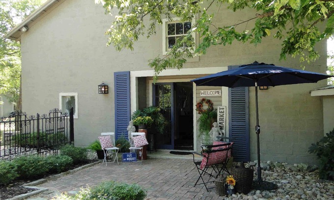 Kerrville House | Absolute CHARM-Spacious Remodeled Barn~Garden with Guadalupe River View + Access