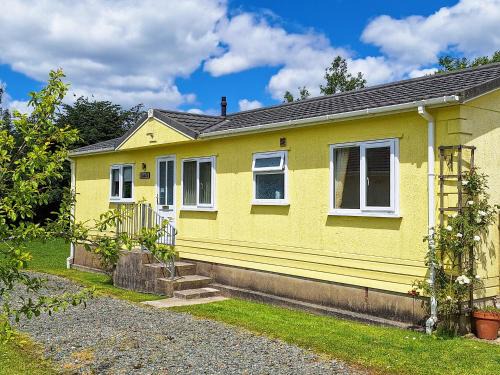 Holsworthy House | Acacia