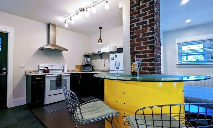 Southwest Harbor Apartment | Acadia Park Suites #1, SW Harbor, Acadia National Park, Bar Harbor
