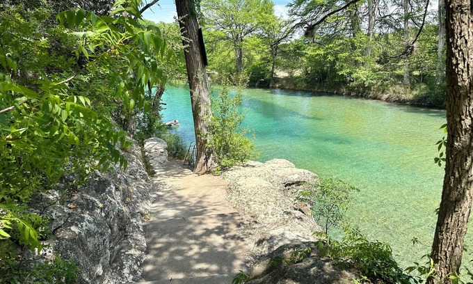 Concan Cabin | Adorable cabin STEPS away From the Crystal Clear Frio River - Terrace #3