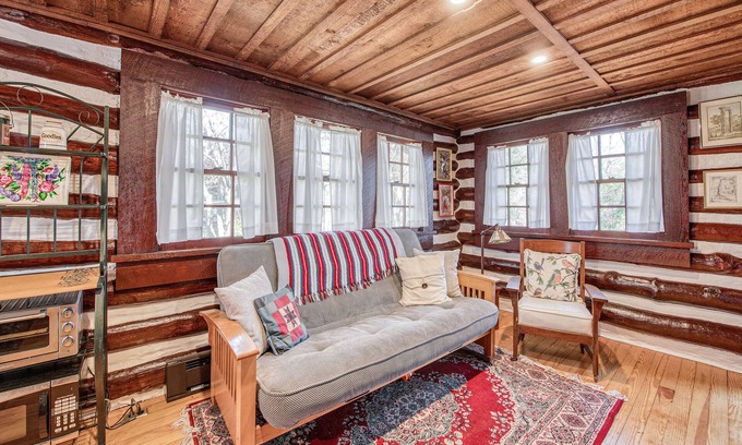 Lake Junaluska Apartment | Adorable Wooded Getaway w/Free WiFi, Shared Pool, Kitchenette & Great Location