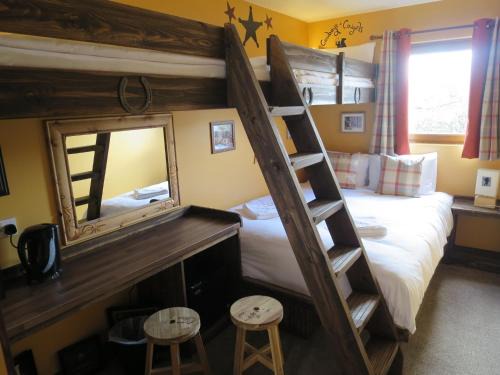 Willen Resort | Adventurer's Village Milton Keynes