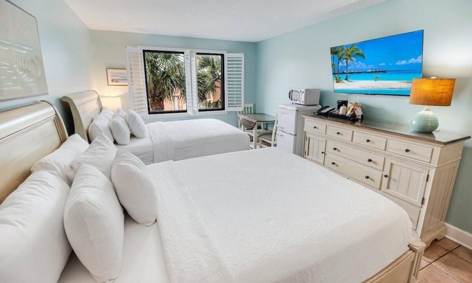 Litchfield by the Sea Apartment | Affordable 2nd Floor Resort View Lodge Room