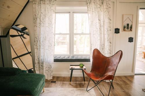 Sturgis House | Aframe Lake Hottub, shared pet friendly low fee