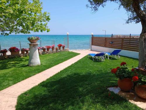 Aipeia House | Agios Andreas Beach Villas