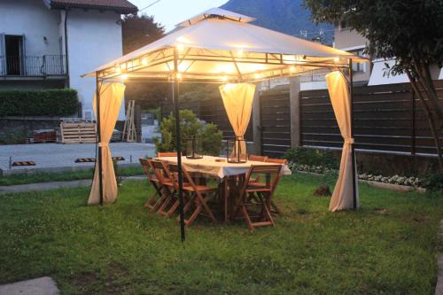 Domodossola House | Agli Chalet Erbe Montane con parcheggio privato e colonnina ricarica auto elettrica con supplemento