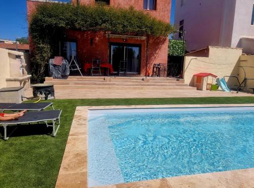 Rognac House | Agréable Villa pour 7 avec vue mer LOGEMENT ENTIER